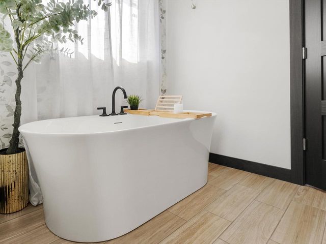 3104 Sandy Ridge DRIVE, Two Rivers, WI 54241