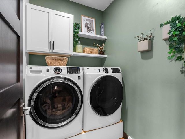 3104 Sandy Ridge DRIVE, Two Rivers, WI 54241