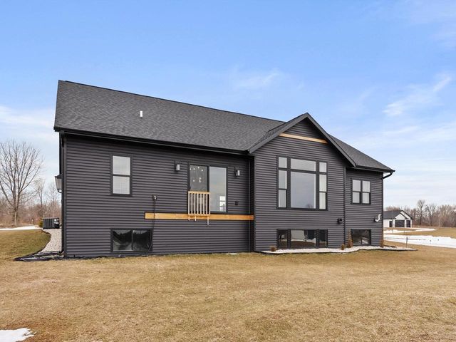 3104 Sandy Ridge DRIVE, Two Rivers, WI 54241