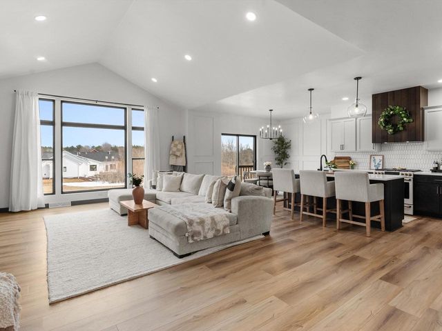 3104 Sandy Ridge DRIVE, Two Rivers, WI 54241