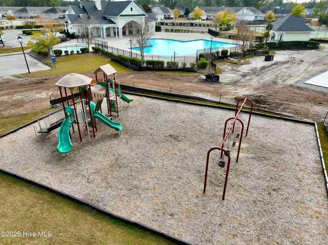 2530 Longleaf Pine Circle, Leland, NC 28451