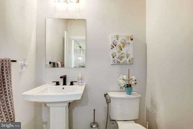 6547 CLUBHOUSE DR, Laurel, MD 20708