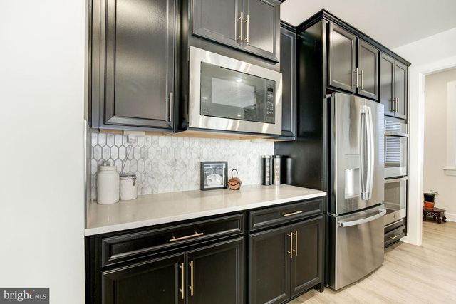 6547 CLUBHOUSE DR, Laurel, MD 20708