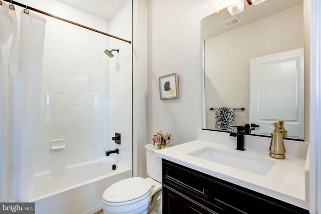 6547 CLUBHOUSE DR, Laurel, MD 20708