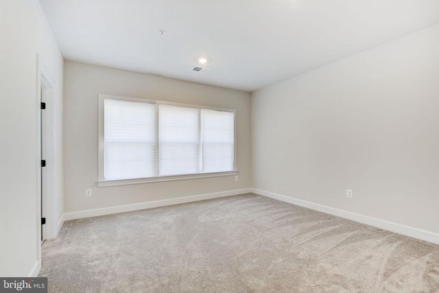 6547 CLUBHOUSE DR, Laurel, MD 20708