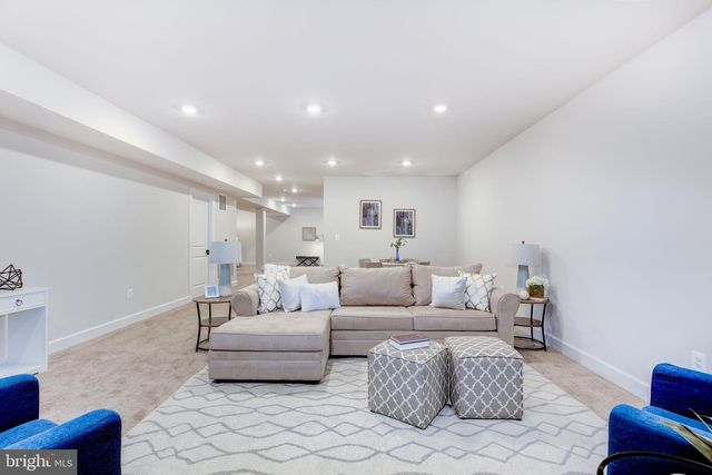 6547 CLUBHOUSE DR, Laurel, MD 20708