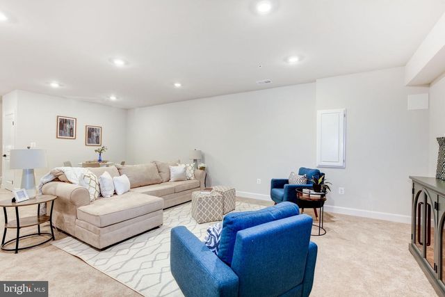 6547 CLUBHOUSE DR, Laurel, MD 20708