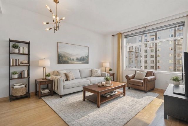 309 W WASHINGTON AVENUE, Madison, WI 53703