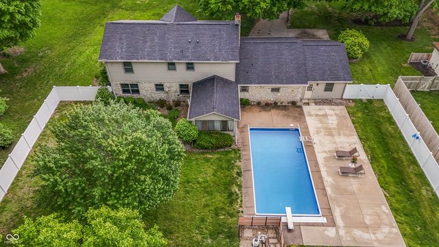 68 Stonybrook Drive, Brownsburg, IN 46112