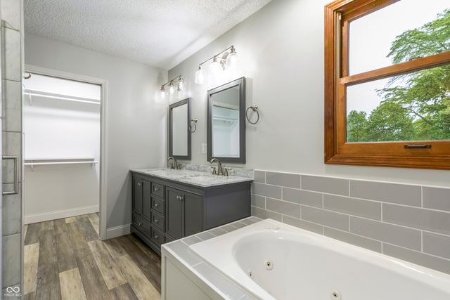 68 Stonybrook Drive, Brownsburg, IN 46112