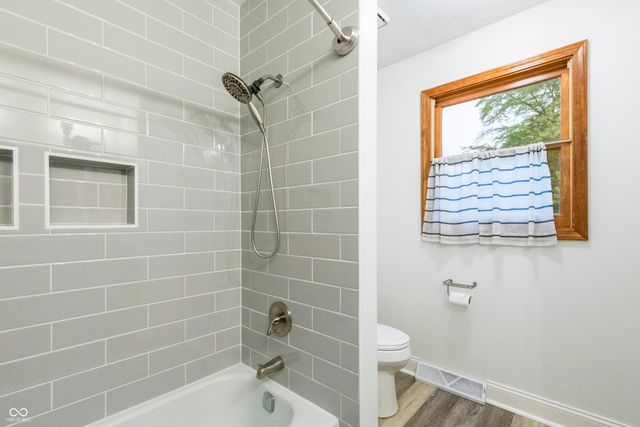 68 Stonybrook Drive, Brownsburg, IN 46112