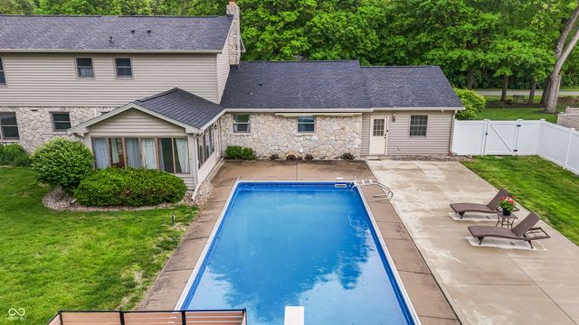 68 Stonybrook Drive, Brownsburg, IN 46112