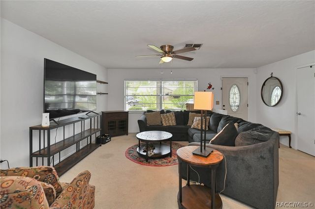203 S Columbus Street, Beverly Hills, FL 34465