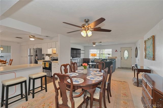 203 S Columbus Street, Beverly Hills, FL 34465