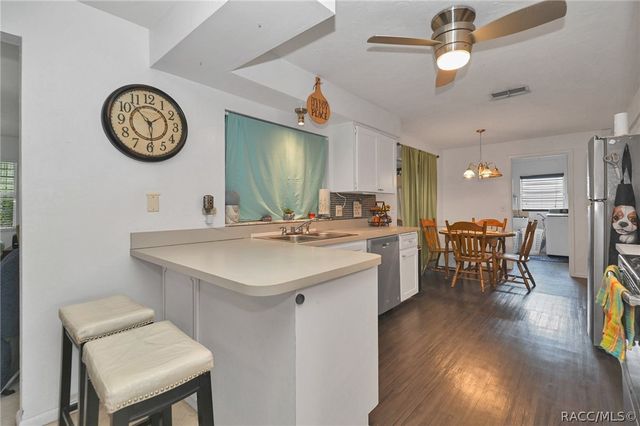 203 S Columbus Street, Beverly Hills, FL 34465