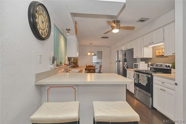 203 S Columbus Street, Beverly Hills, FL 34465
