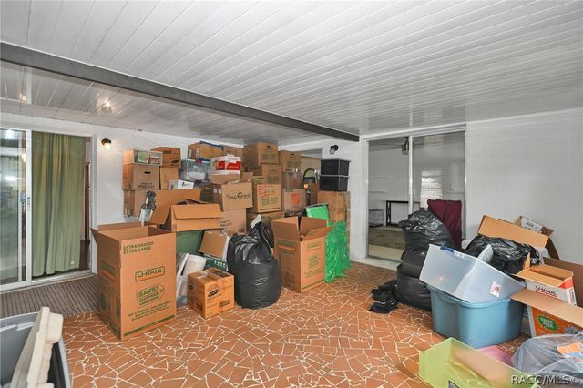 203 S Columbus Street, Beverly Hills, FL 34465