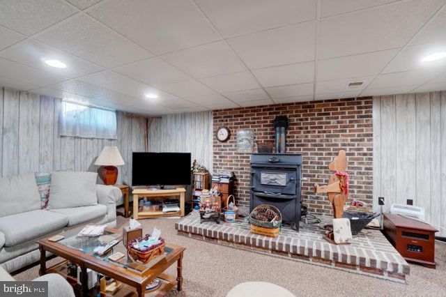 2004 ORANGE ST, York, PA 17404
