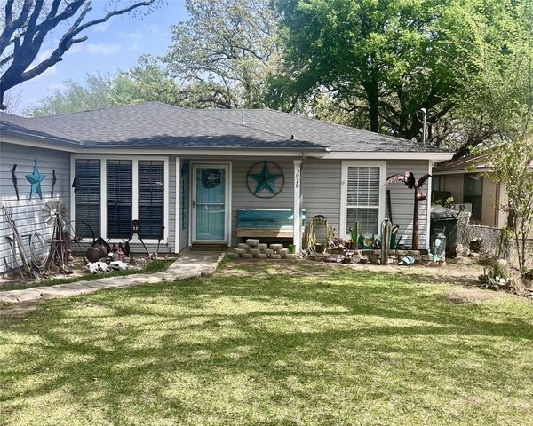 3020 Delaware Trail, Lake Worth, TX 76135