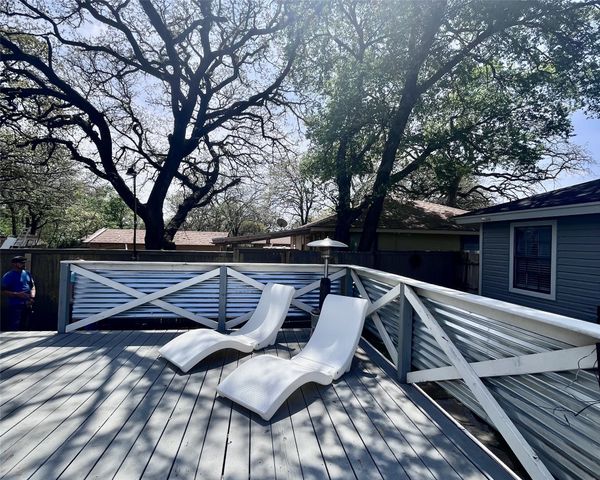 3020 Delaware Trail, Lake Worth, TX 76135