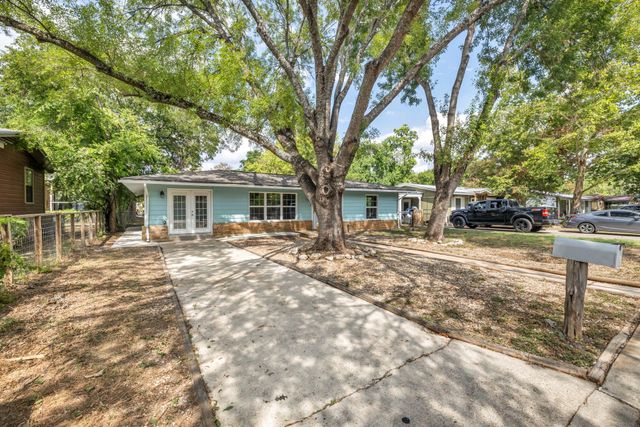 114 Riviera ST, San Marcos, TX 78666