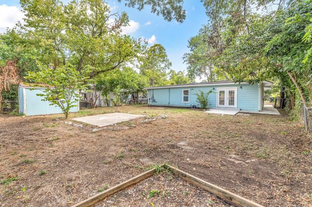 114 Riviera ST, San Marcos, TX 78666