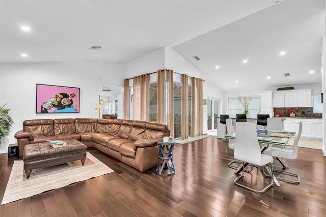6207 La Vida Terrace, Boca Raton, FL 33433