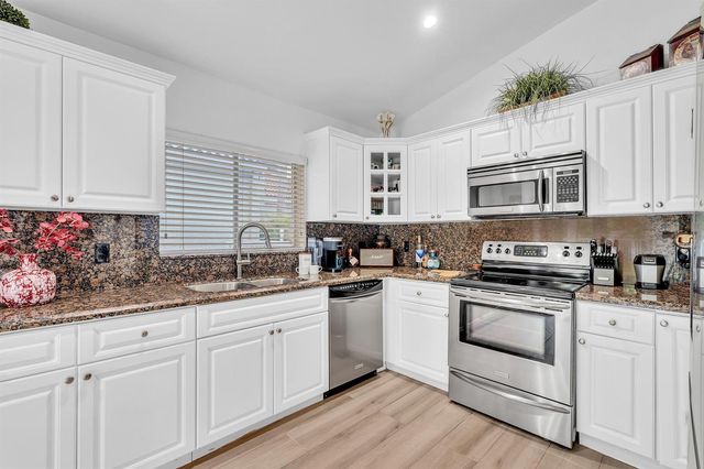6207 La Vida Terrace, Boca Raton, FL 33433