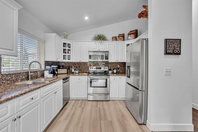 6207 La Vida Terrace, Boca Raton, FL 33433