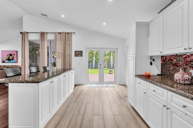 6207 La Vida Terrace, Boca Raton, FL 33433