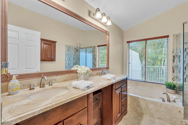 6207 La Vida Terrace, Boca Raton, FL 33433