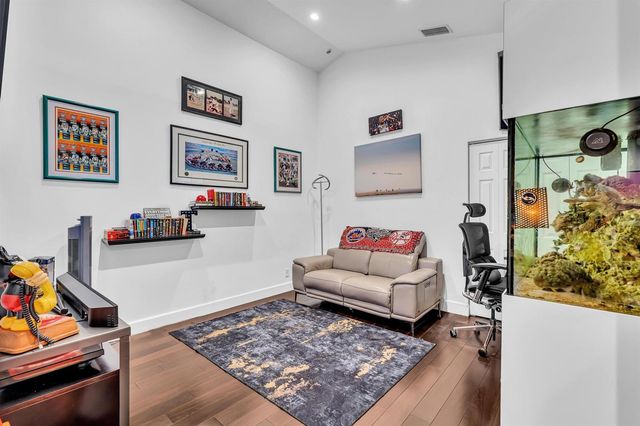 6207 La Vida Terrace, Boca Raton, FL 33433