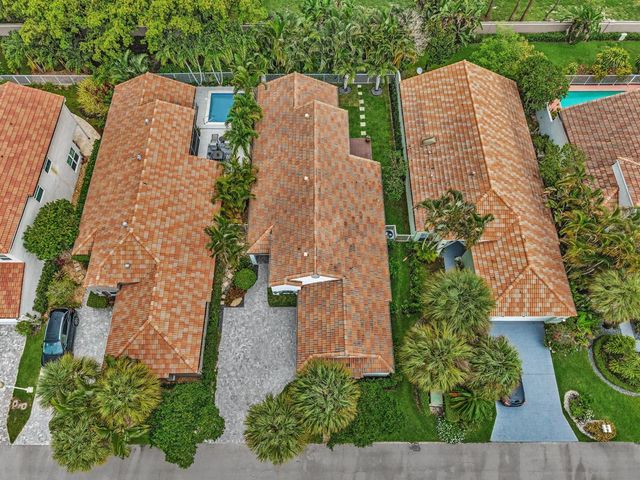 6207 La Vida Terrace, Boca Raton, FL 33433