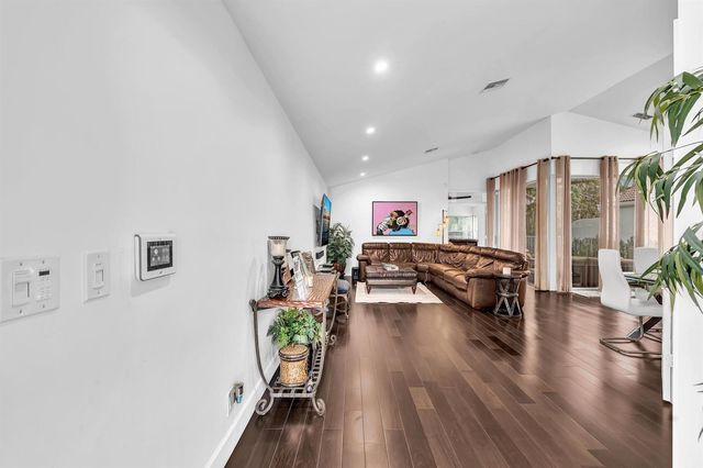6207 La Vida Terrace, Boca Raton, FL 33433
