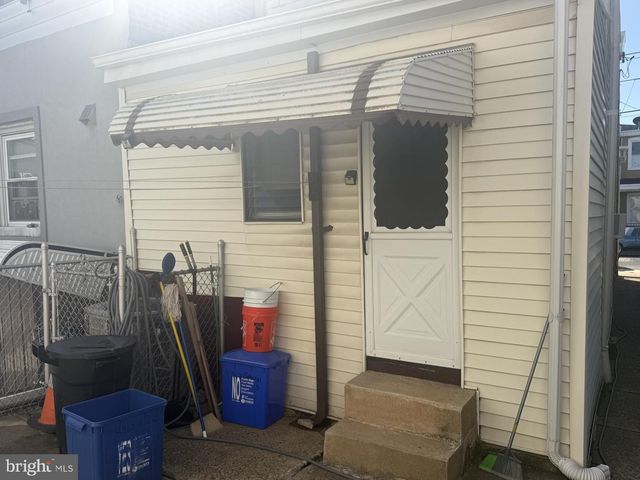 4362 BERMUDA ST, Philadelphia, PA 19124