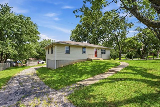 6706 E 162nd Street, Belton, MO 64012
