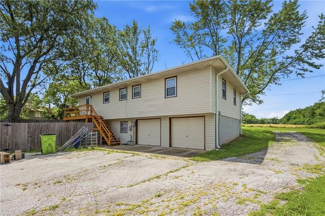 6706 E 162nd Street, Belton, MO 64012