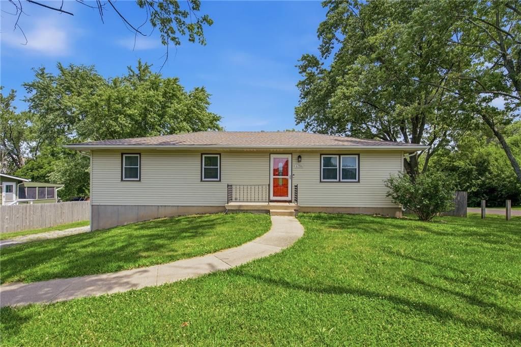 6706 E 162nd Street, Belton, MO 64012