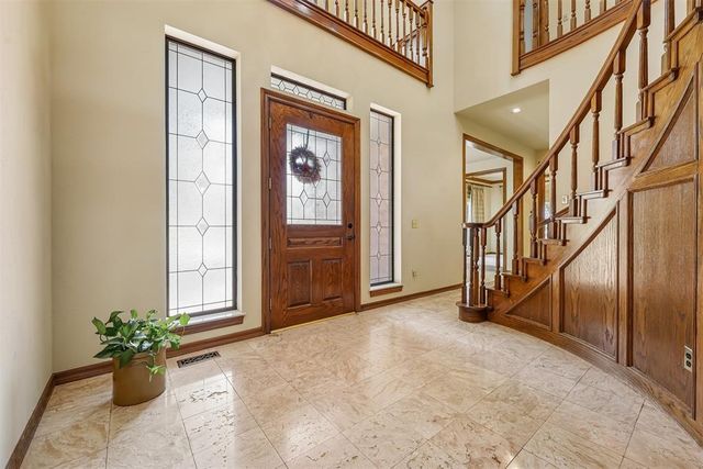 425 Country Club Drive, Edmond, OK 73025