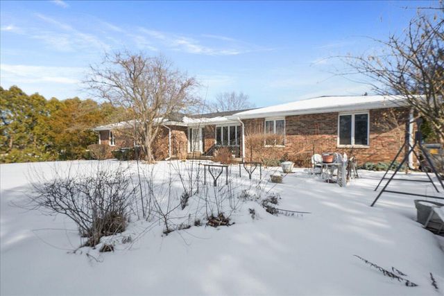 285 N 600 W, Valparaiso, IN 46385