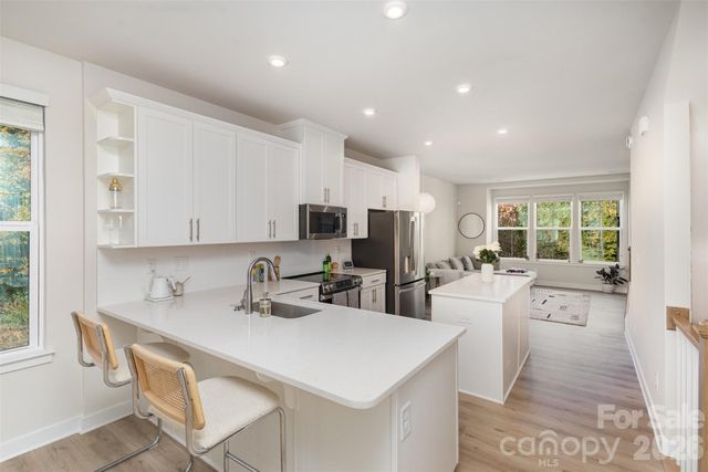 144 Millsbee Lane, Charlotte, NC 28205