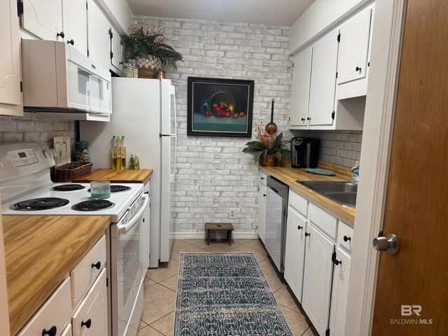 500 Grant Street 101-A, Daphne, AL 36526