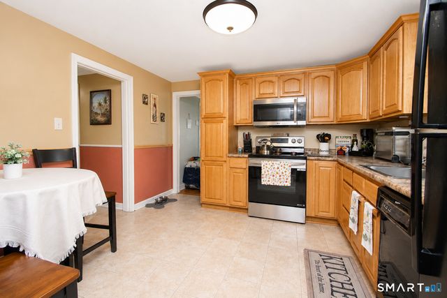 242 Victoria Road, Hartford, CT 06114