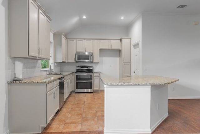 9604 Pinewood Drive, Denton, TX 76207