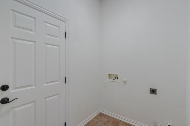 9604 Pinewood Drive, Denton, TX 76207