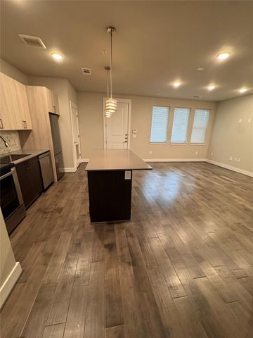 4819 Caroline Street 103, Houston, TX 77004