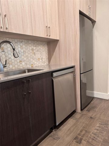 4819 Caroline Street 103, Houston, TX 77004