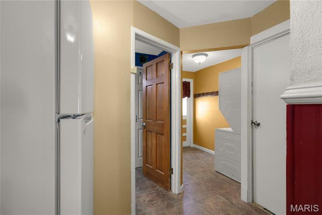 8625 S Grand Avenue, St Louis, MO 63125