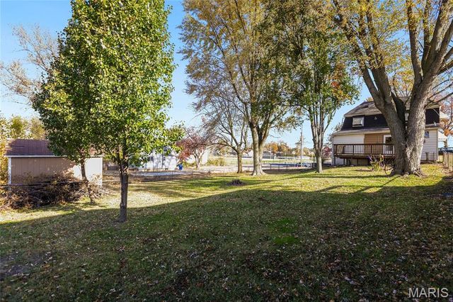 8625 S Grand Avenue, St Louis, MO 63125