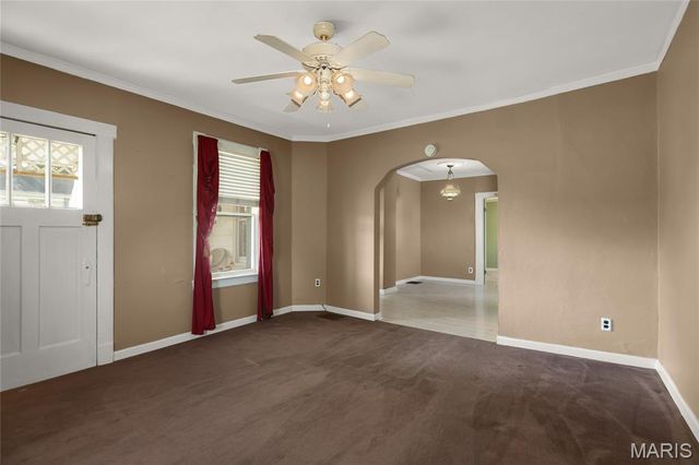 8625 S Grand Avenue, St Louis, MO 63125